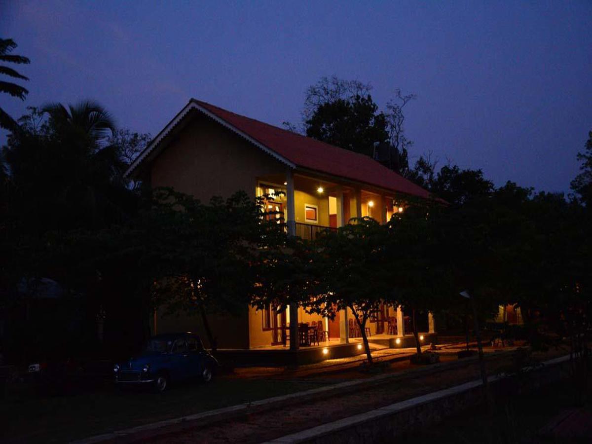 Hotel Castle Rock Sigiriya Kibissa Exterior foto