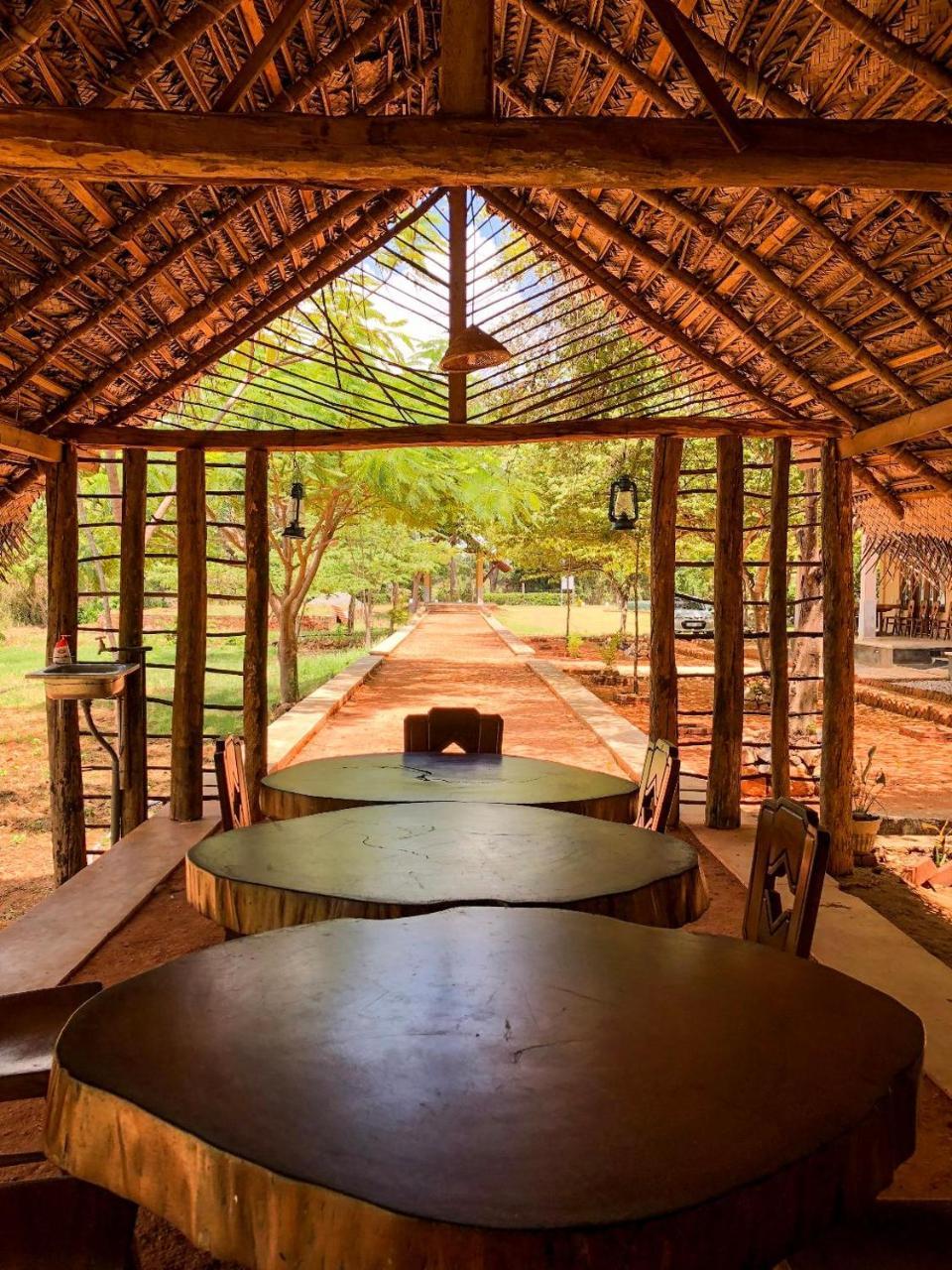 Hotel Castle Rock Sigiriya Kibissa Exterior foto